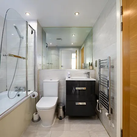 Guestready - Charming With A Balcony Apartment London