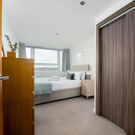 Guestready - Charming With A Balcony London