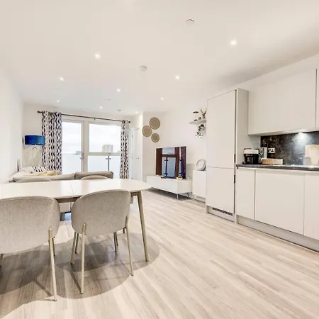 Guestready - Cosmopolitan Living In Apartment