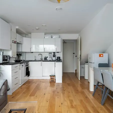 Apartment Guestready - Stylish With Skyline Views London