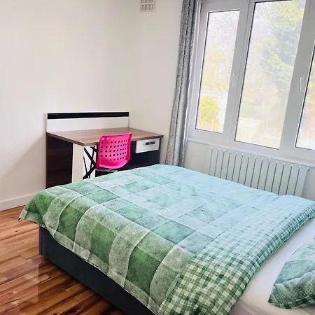 Homestay House With Garden & Bbq