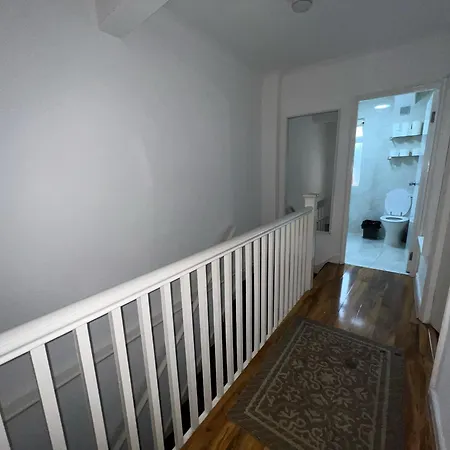 Maida Vale Urban Living Apartment