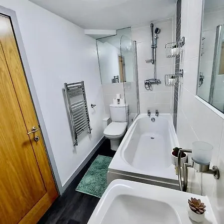 Two Bedroom In Fulham * Londres