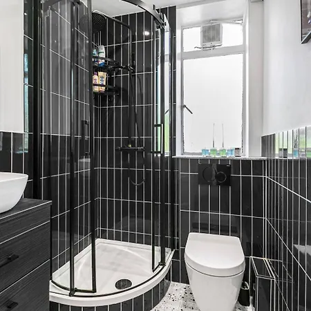 Modern And Cosy Flat In Little Venice London