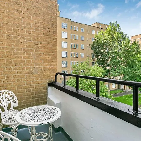 Modern And Cosy Flat In Little Venice London