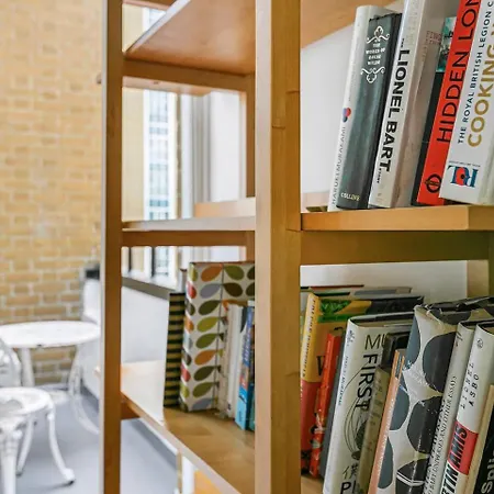 Modern And Cosy Flat In Little Venice *