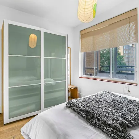 Modern And Cosy Flat In Little Venice Apartment London
