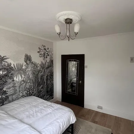 West One Bedroom * London
