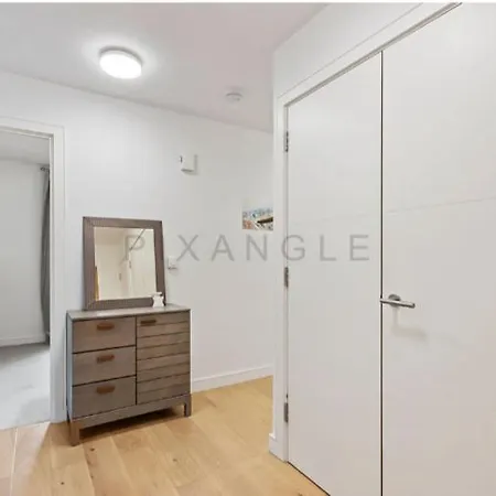 Beautiful Large 3 Bed 2 Bath Flat In Stratford Apartment London