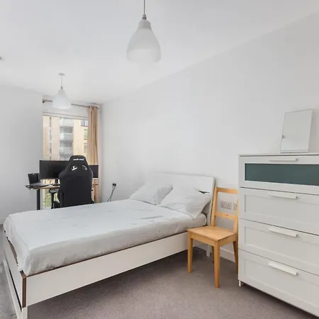 Apartment Beautiful Large 3 Bed 2 Bath Flat In Stratford