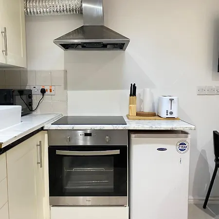Tower Bridge Apartment
