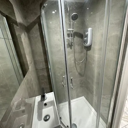 Tower Bridge Apartment