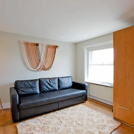 Imperial Hogarth Road -4th Floor Apartment *