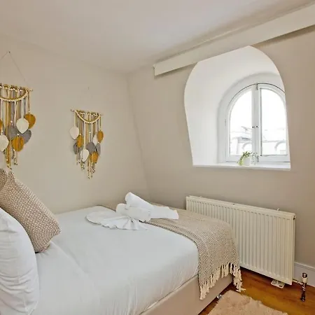 Imperial Hogarth Road -4th Floor London
