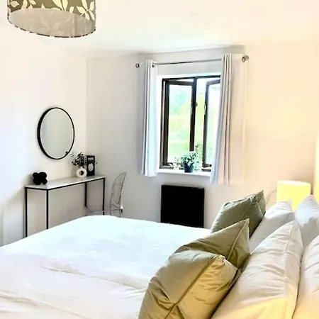 Apartment Varsity View-central *