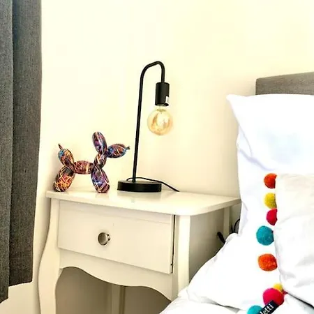 Apartment Varsity View-central *