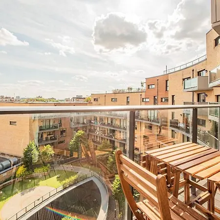 Apartment Charming Flat With Balcony Near Tower Bridge *