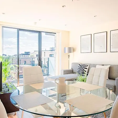 Charming Flat With Balcony Near Tower Bridge *