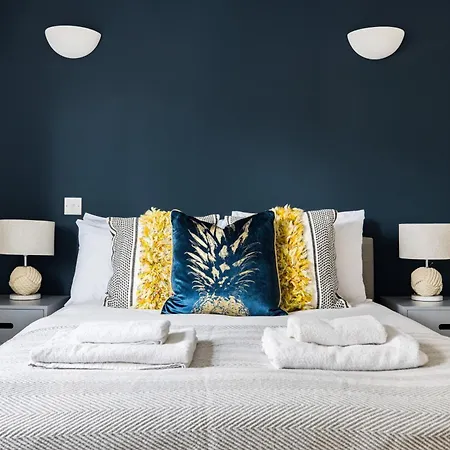 The Dalston Apartment *
