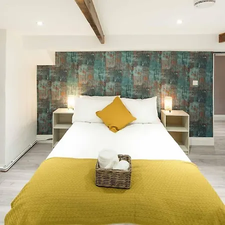 Apartment Family-friendly Garden Retreat London