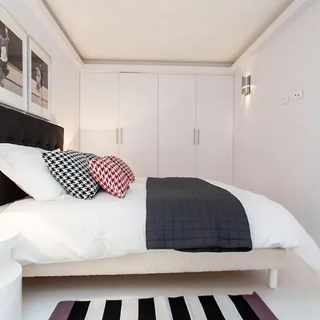 Luxury Ensuit Soho-55 Apartment