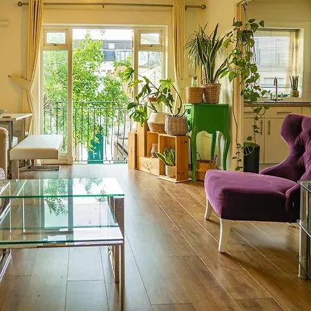 Apartment Adorable Hackney Flat With Balcony *