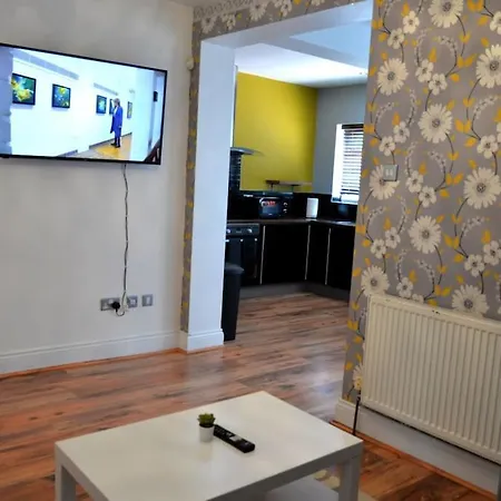 Spacious 5 Bedroom House London Holiday home Dagenham