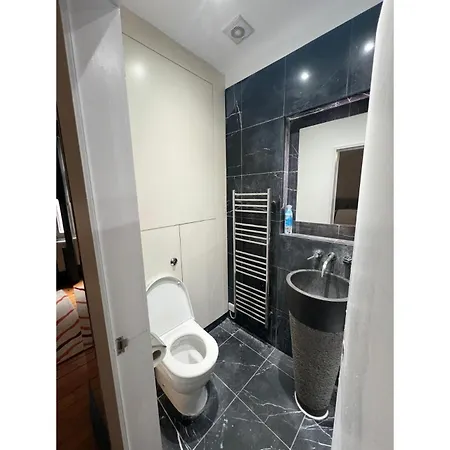 Fabulous 3 Bed Flat Near Edgware Road Station London