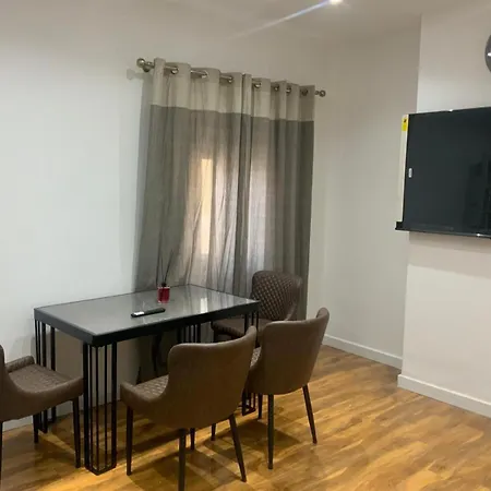 Apartment 2 Bedroom *