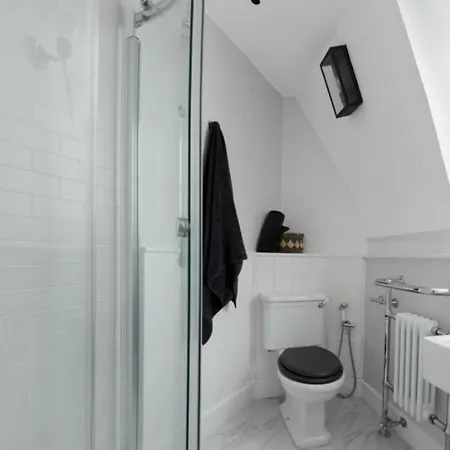 Centrally Located Stunning 3bed 2bath Se1 London