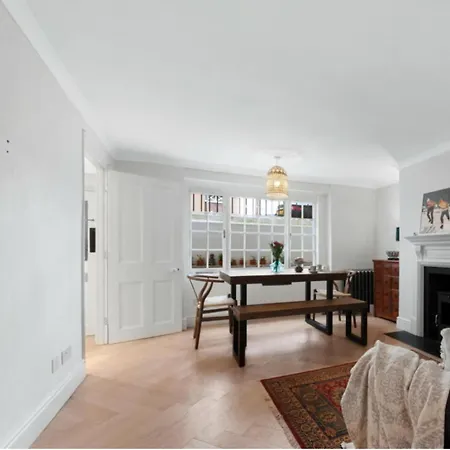 Centrally Located Stunning 3bed 2bath Se1 Holiday home London