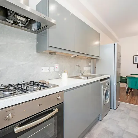 Beautiful Flat Near The Center 11 Min By Tube London