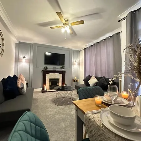 Central Three Bedroom