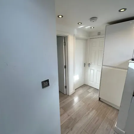 Antonio's House Apartment London