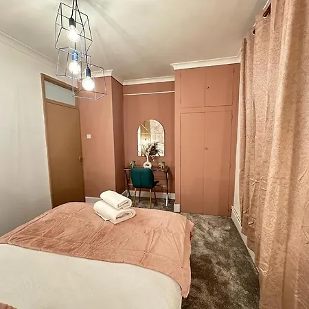 Central Three Bedroom *