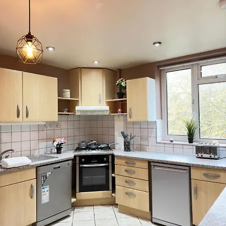 Central Three Bedroom London