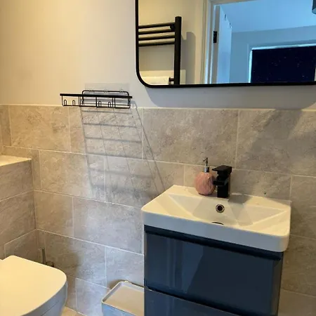Kensington Place Apartment