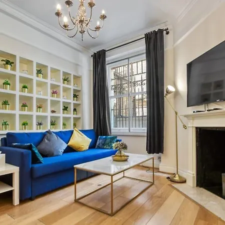 2bed 2bath Earls Court Apartment