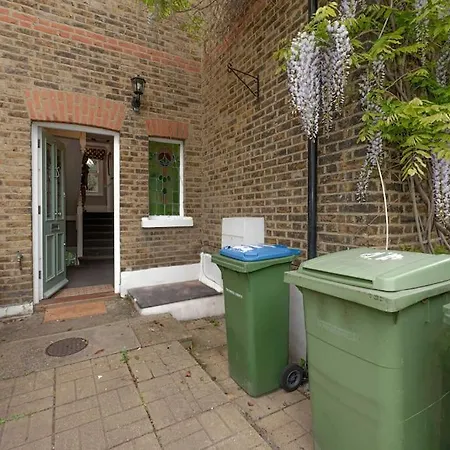 Holiday home #chic 6-bedroom London Retreat#