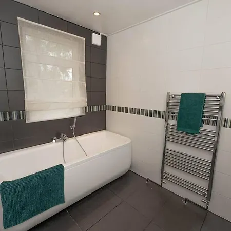 #chic 6-bedroom London Retreat# Plumstead (Greater London)