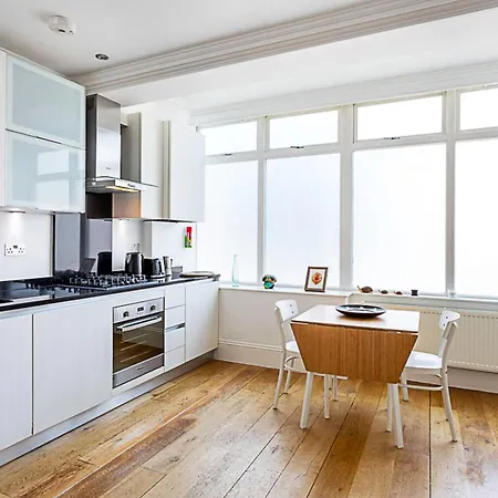 Charming One Bedroom Flat In Islington Holiday home *