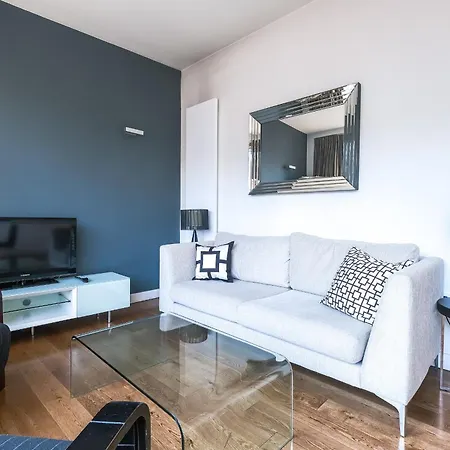 Servised On Artillery Lane Hotel apartamentowy 4*