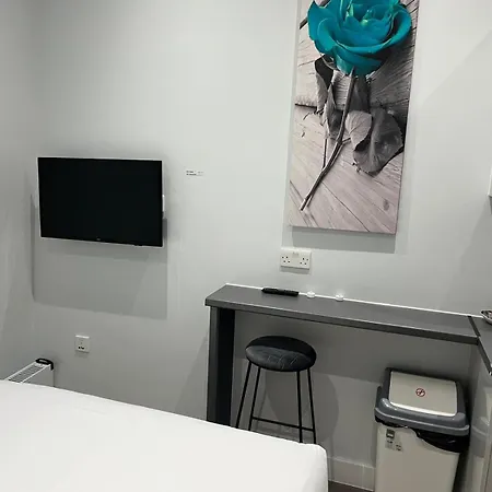 Msk Superior 4* لندن