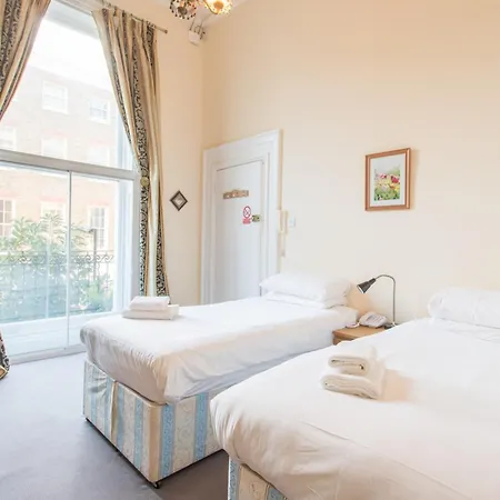 Amber Hotel-suites Hotel