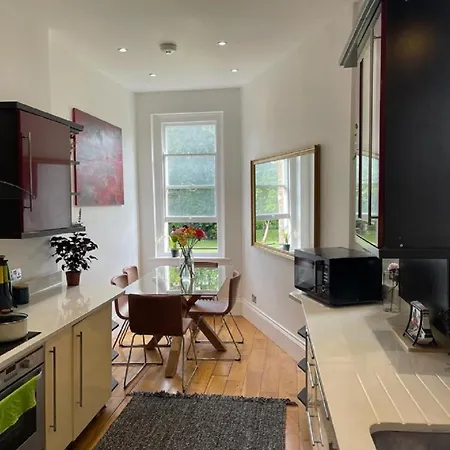 Exceptional 3 Bedroom Mansion Block, Maida Vale, Paddington W9 Nw8 Lords Cricket Apartment *