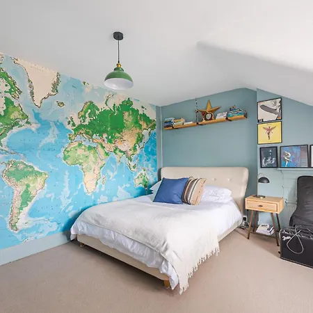 Heaver House - Stunning, Large 5br Nr Tube And Tooting Common *