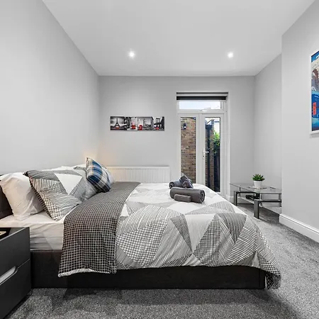 Apartment Modern In Shepherds Bush, Near Westfield London