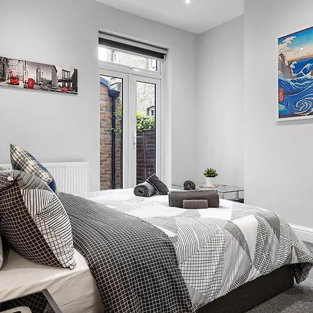 Apartment Modern In Shepherds Bush, Near Westfield