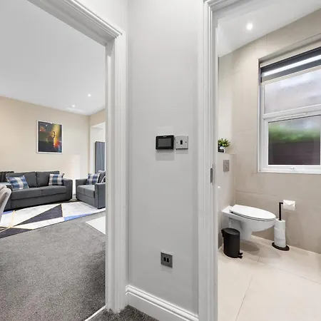 Apartment Modern In Shepherds Bush, Near Westfield *