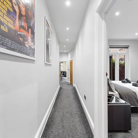 Apartment Modern In Shepherds Bush, Near Westfield London